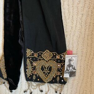 NWT BETSEY JOHNSON SCARF